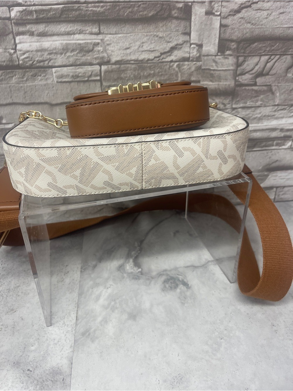 Michael Kors Parker Large Empire Logo Multi-Function Crossbody & Card Case - Picture 9 of 12